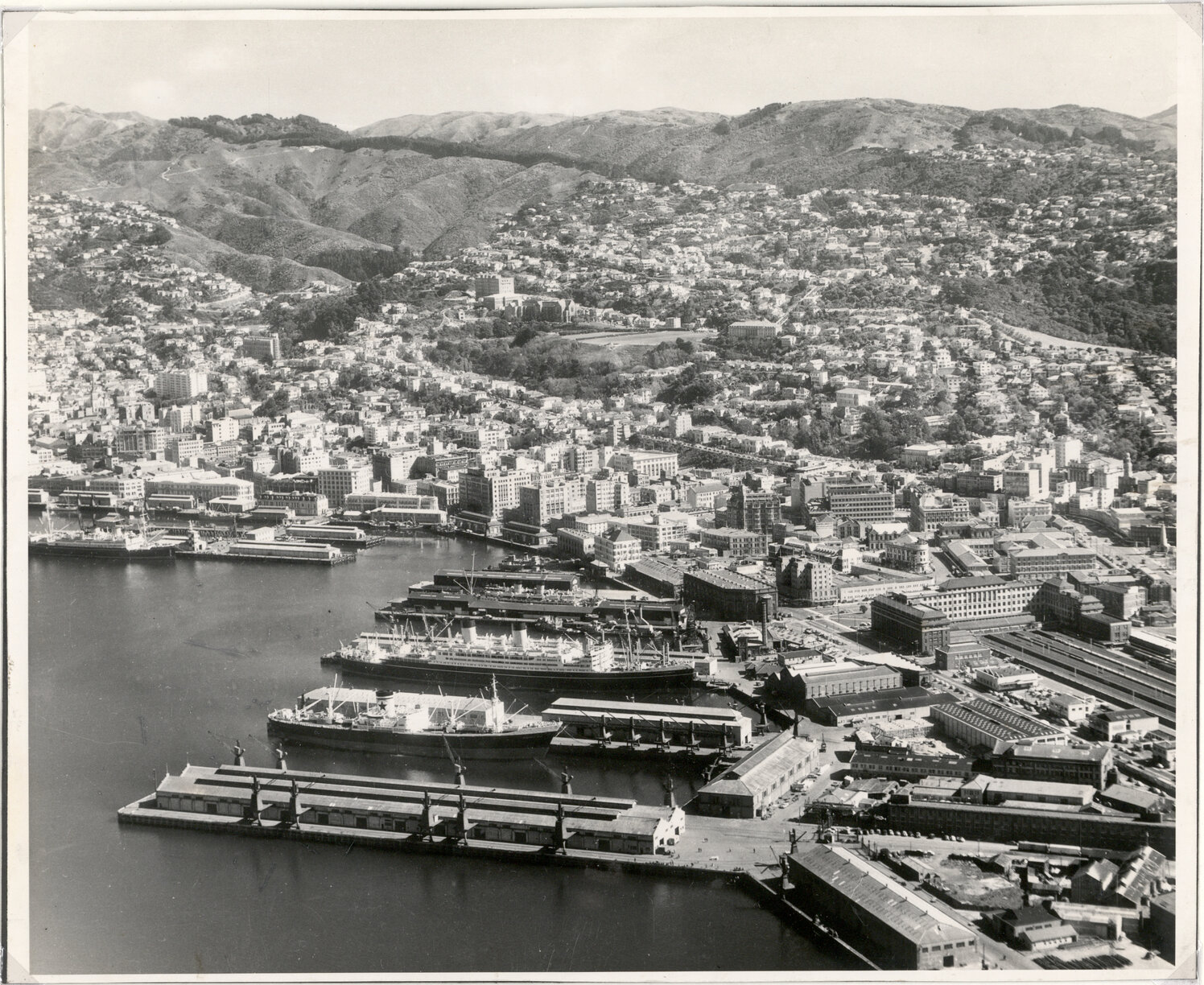 Aerial View of Wellington 1958, City wharves and Kelburn