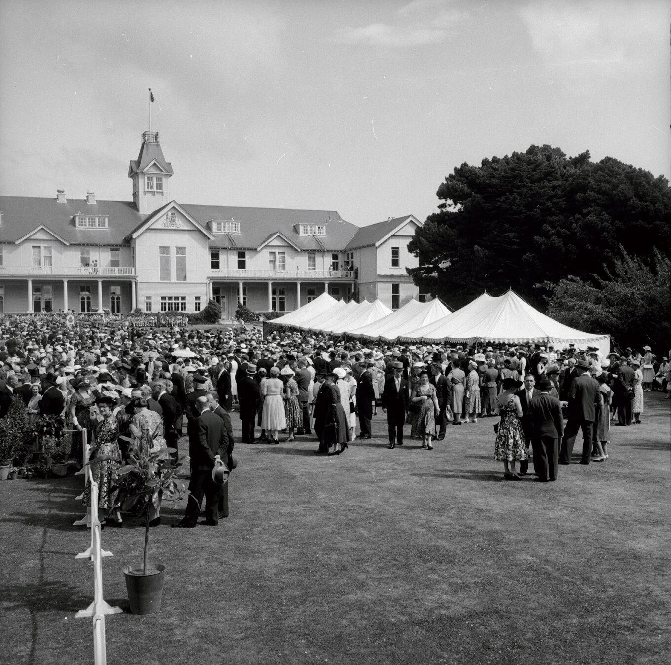 Queen Mother &amp; guests at Government House garden party
