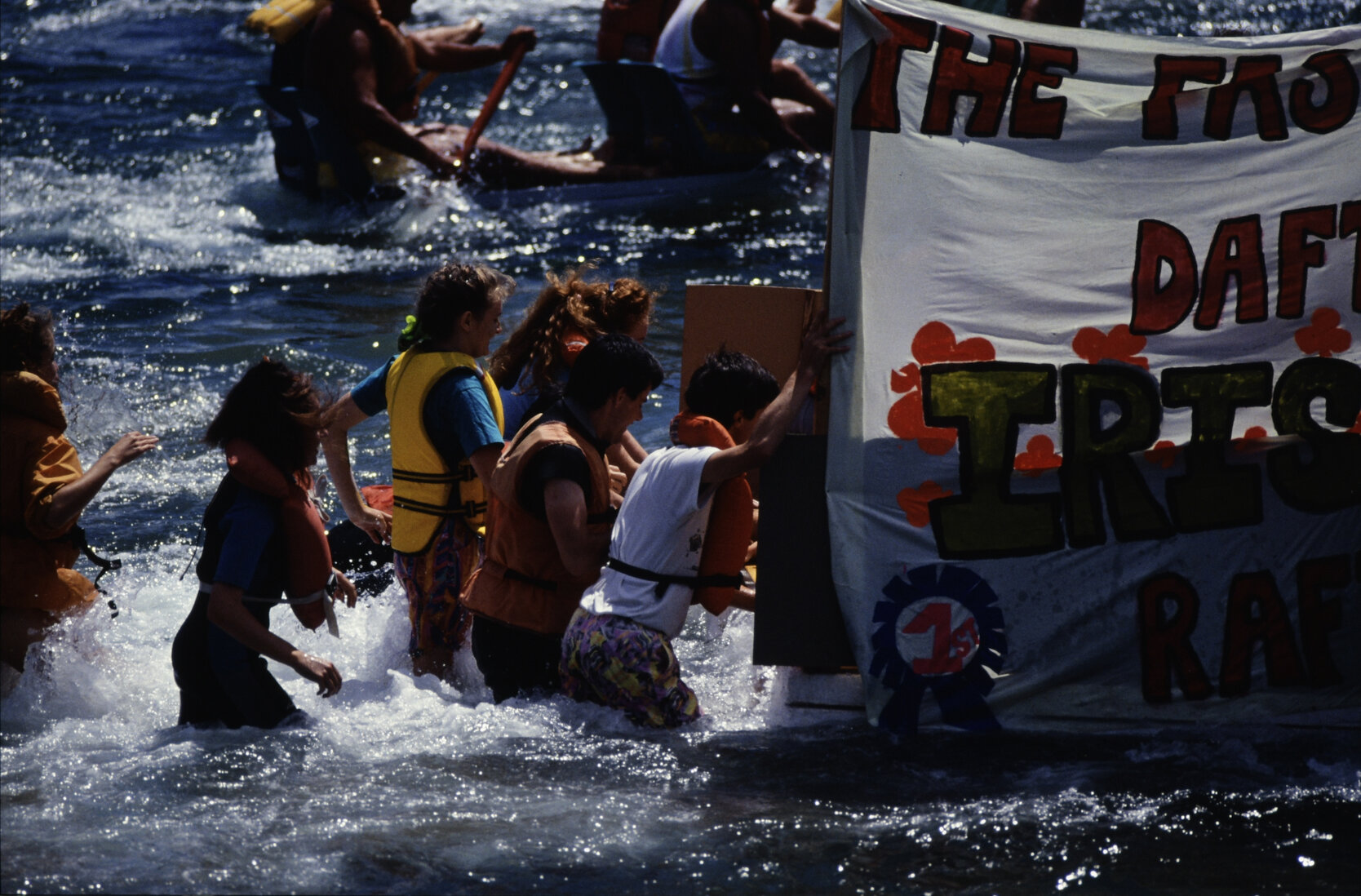 Summer City - Raft Race