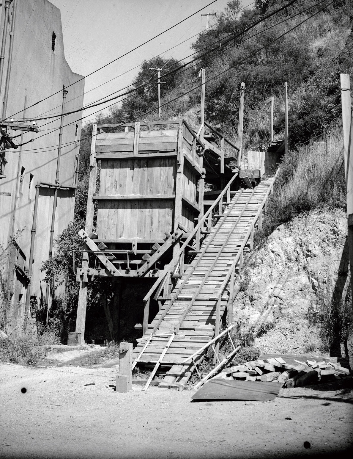 Sar Street entrance to sewer tunnel