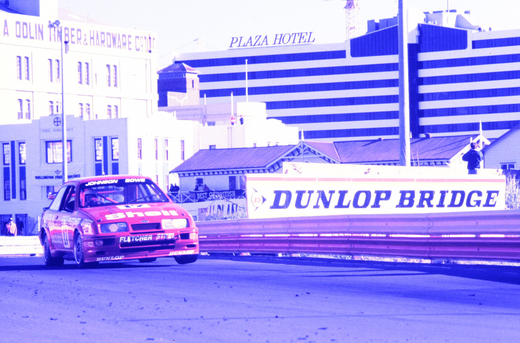 Nissan Mobil 500