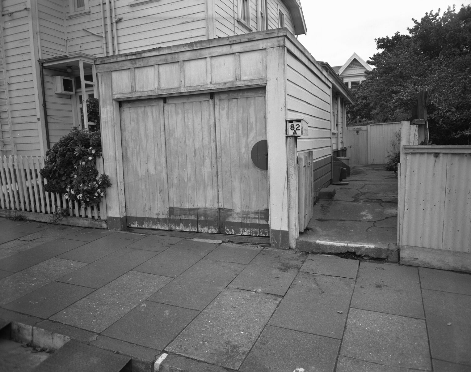 Hobson Street Frontages, Streetworks