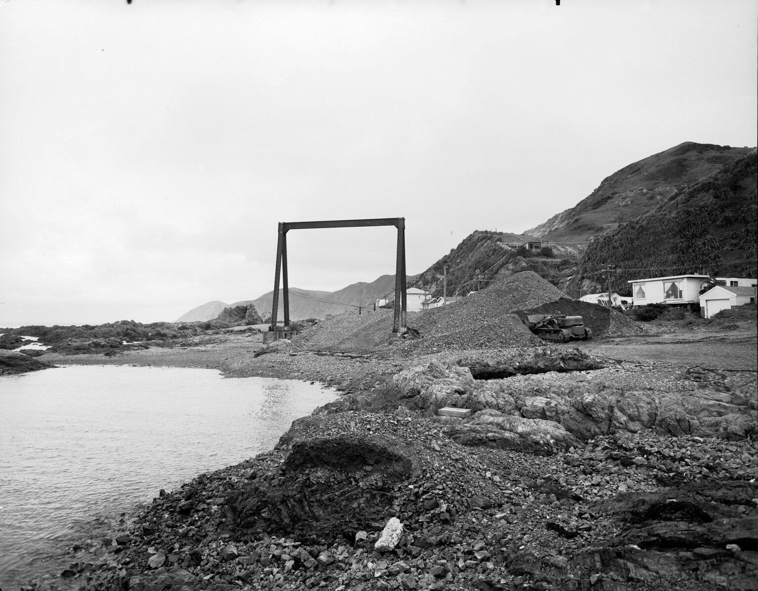Cunningham's slip and gantry, Island Bay