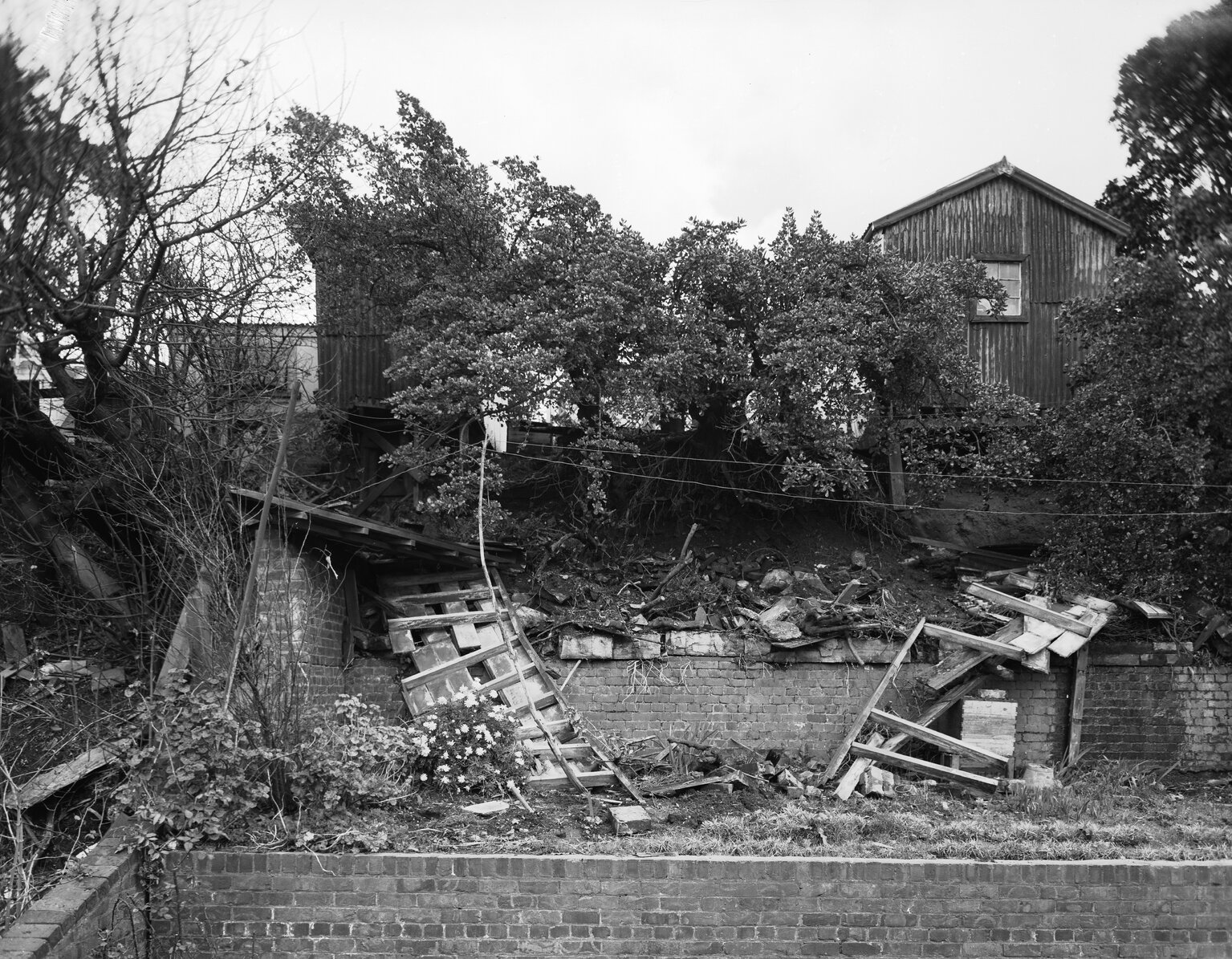 183 Thorndon Quay: wall collapse