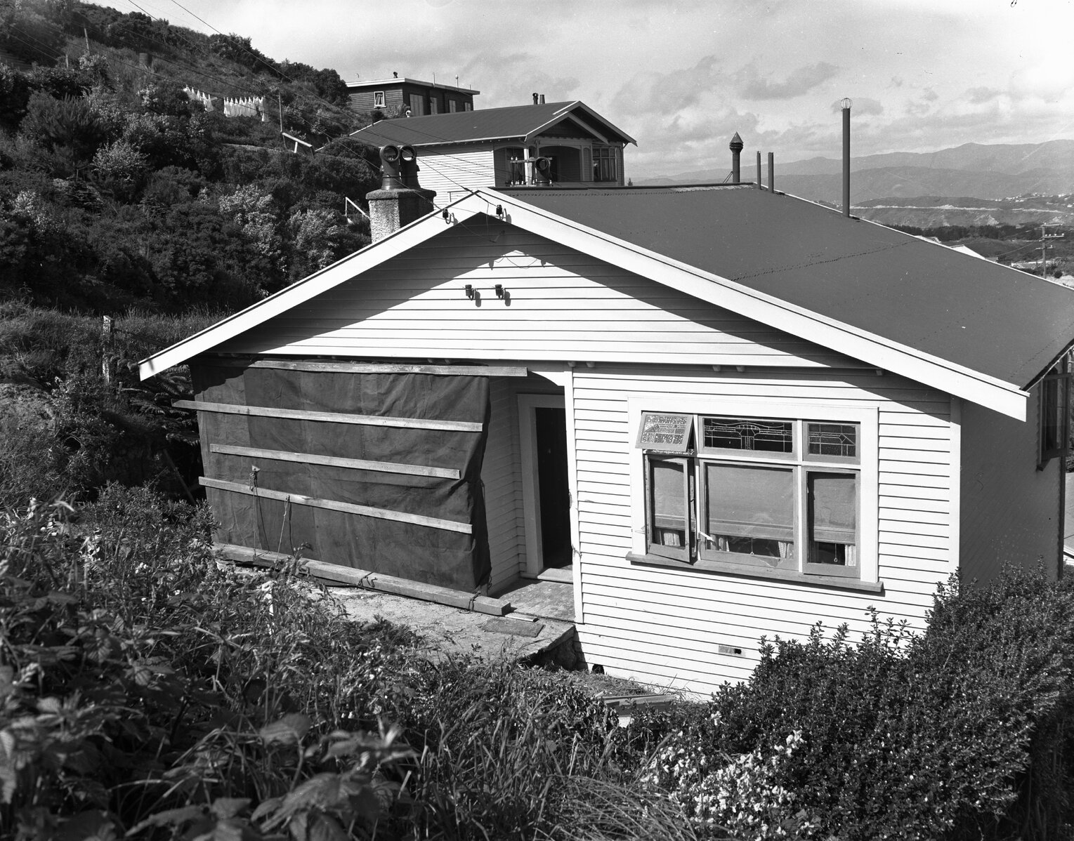 Moffat Street (Vogeltown area: damage to dwelling)