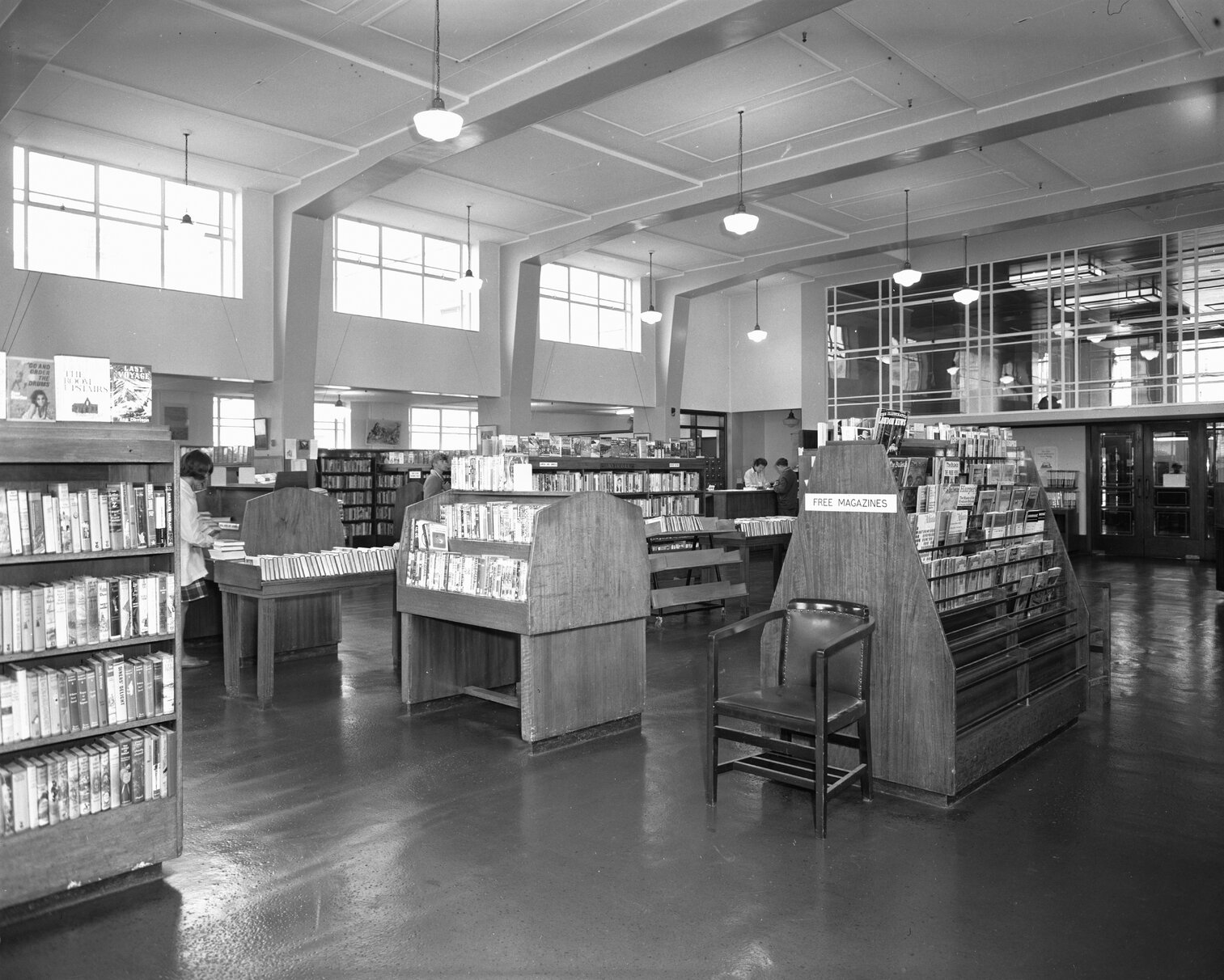 Wellington Public Library: Lending Room