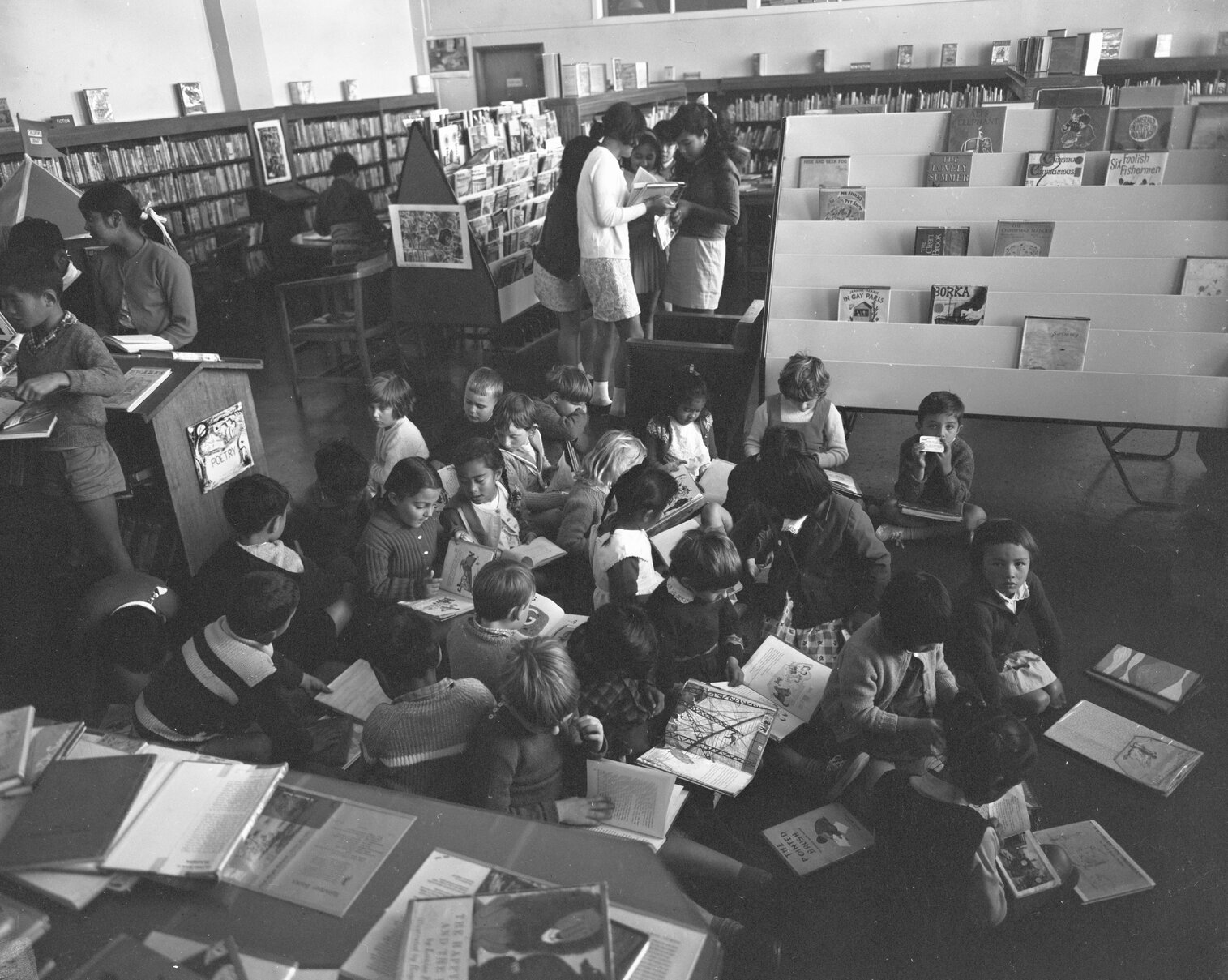 Wellington Public Library: Children's Dept., visit of Mount Cook School