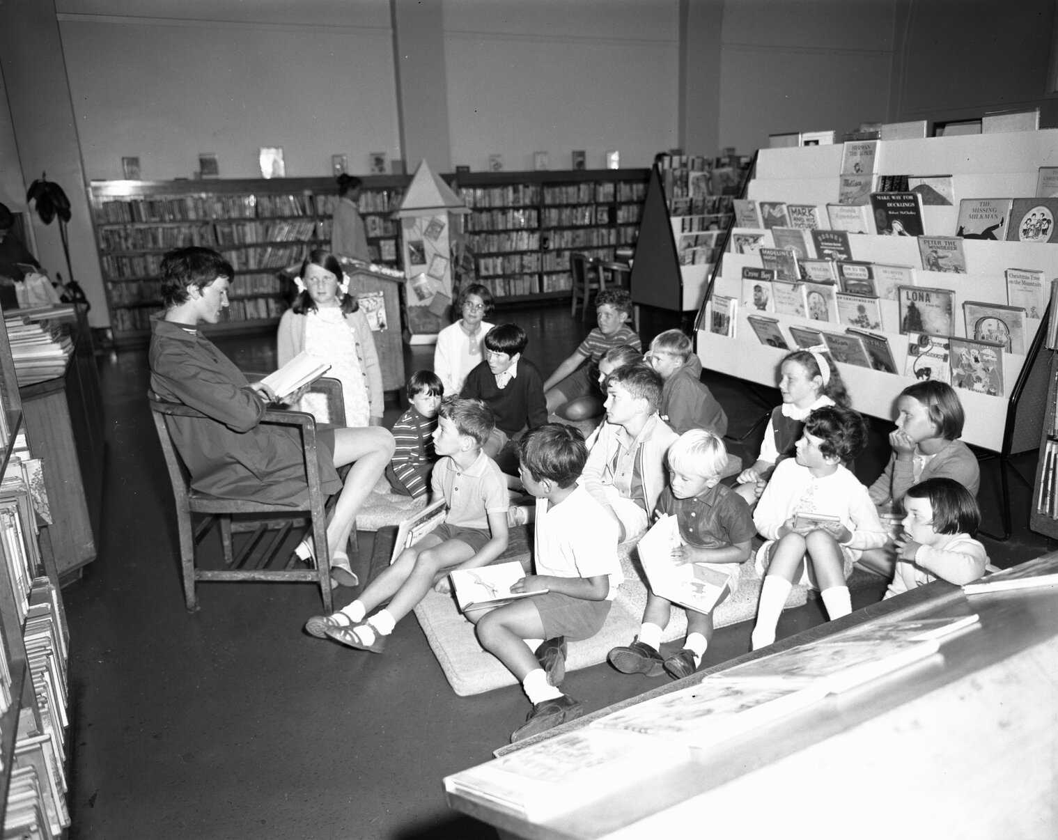 Wellington Public Library: Juniors Dept., school visit