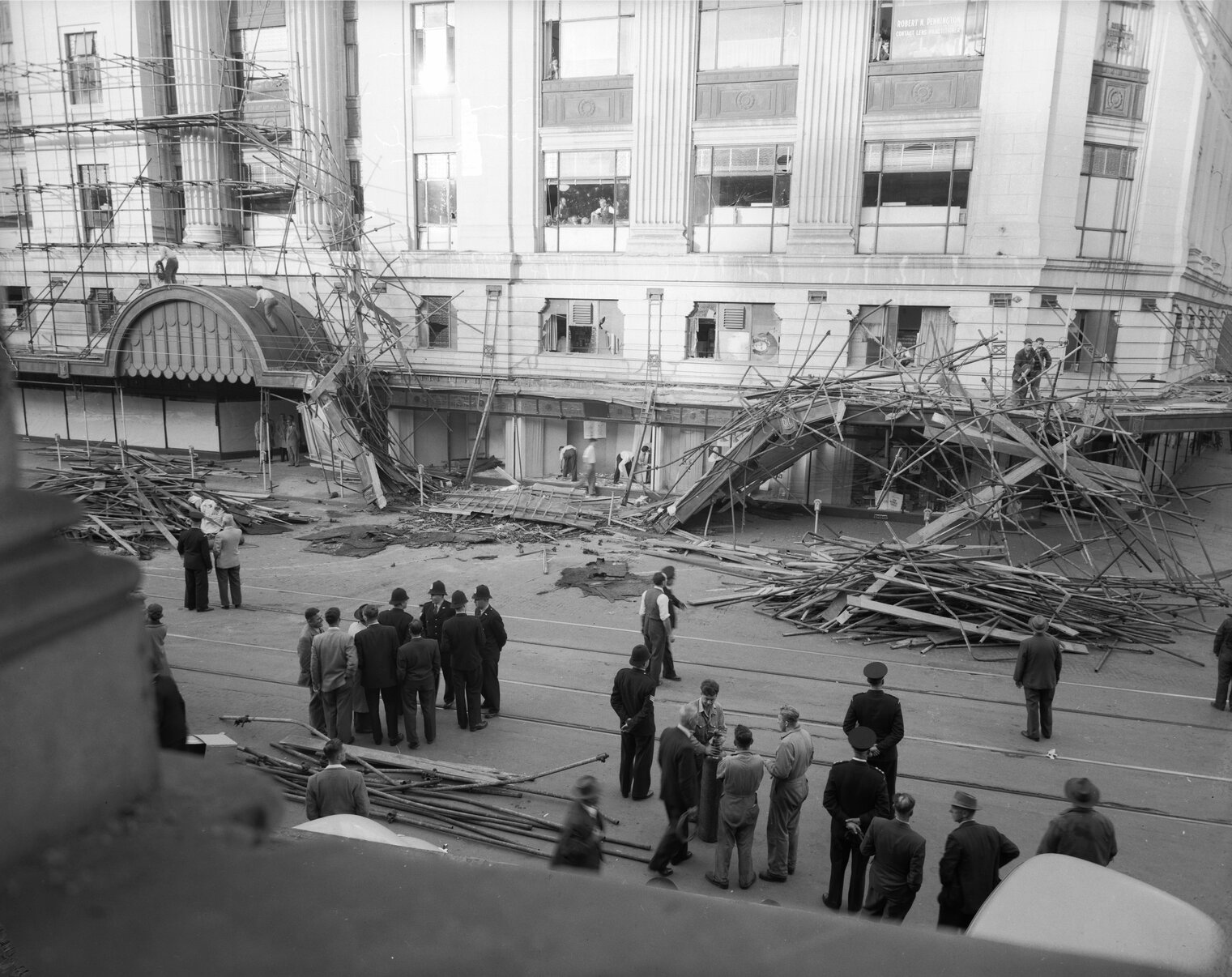 DIC, Collapse of verandah, fatal accident