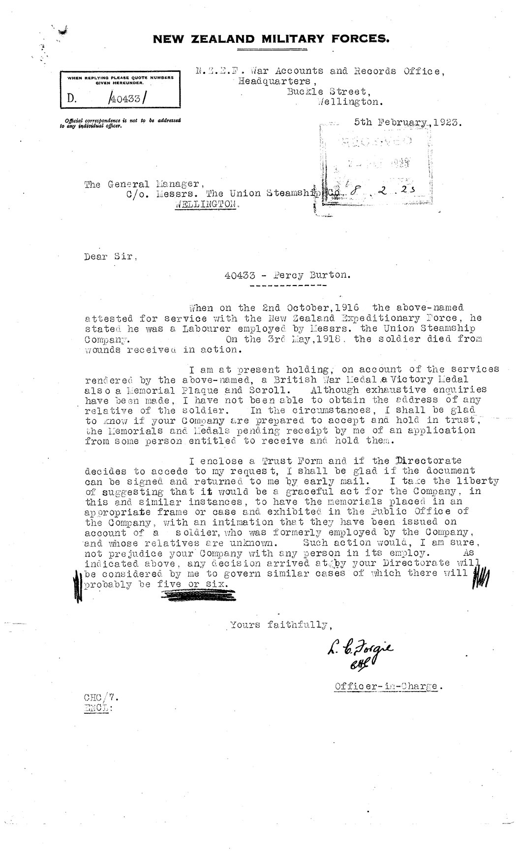 Correspondence re war medals and war memorials between NZEF War Accounts and Records Office and Union Steam Ship Compan