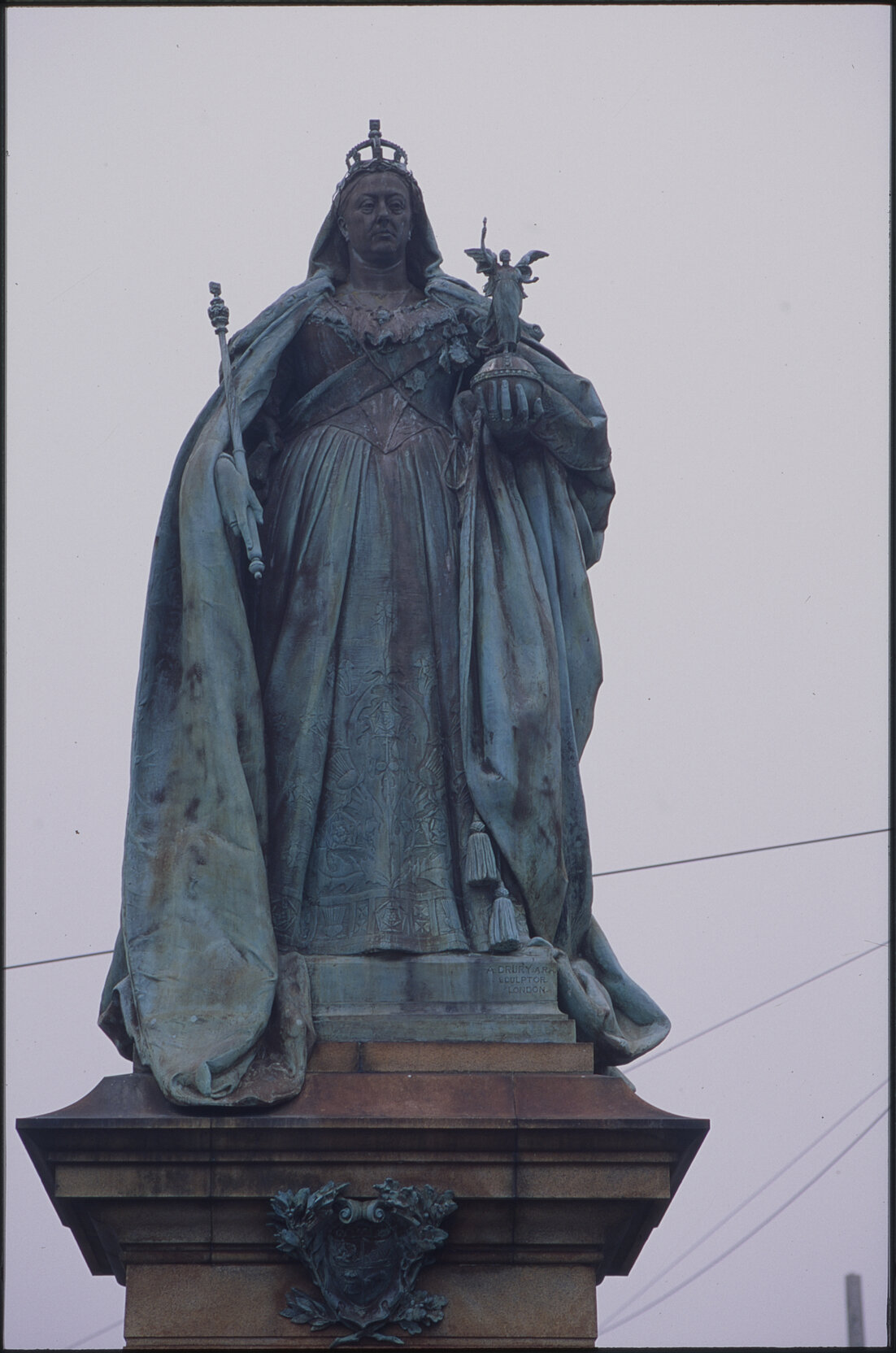 Statue of Queen Victoria, Kent Terrace