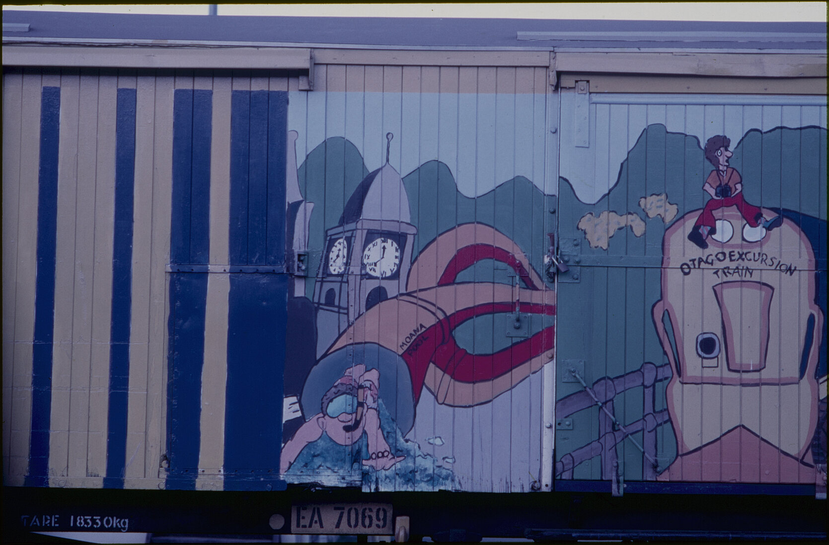 Murals, Porirua Station