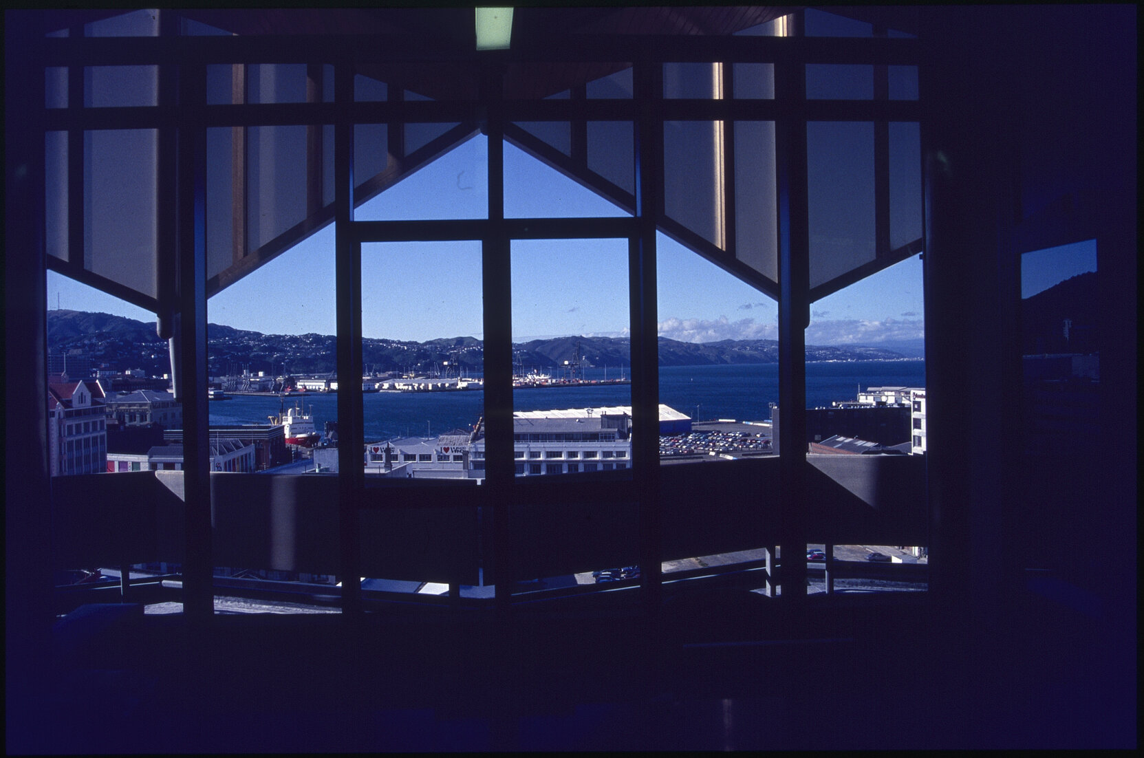 Looking toward waterfront area in vicinity of Cable and Taranaki Streets