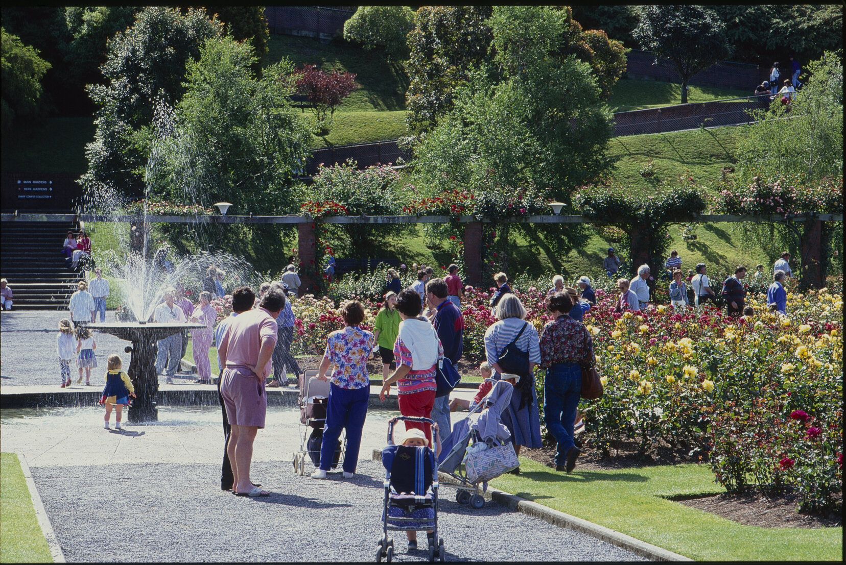 Parks and Recreation - Botanical Gardens: Floriade