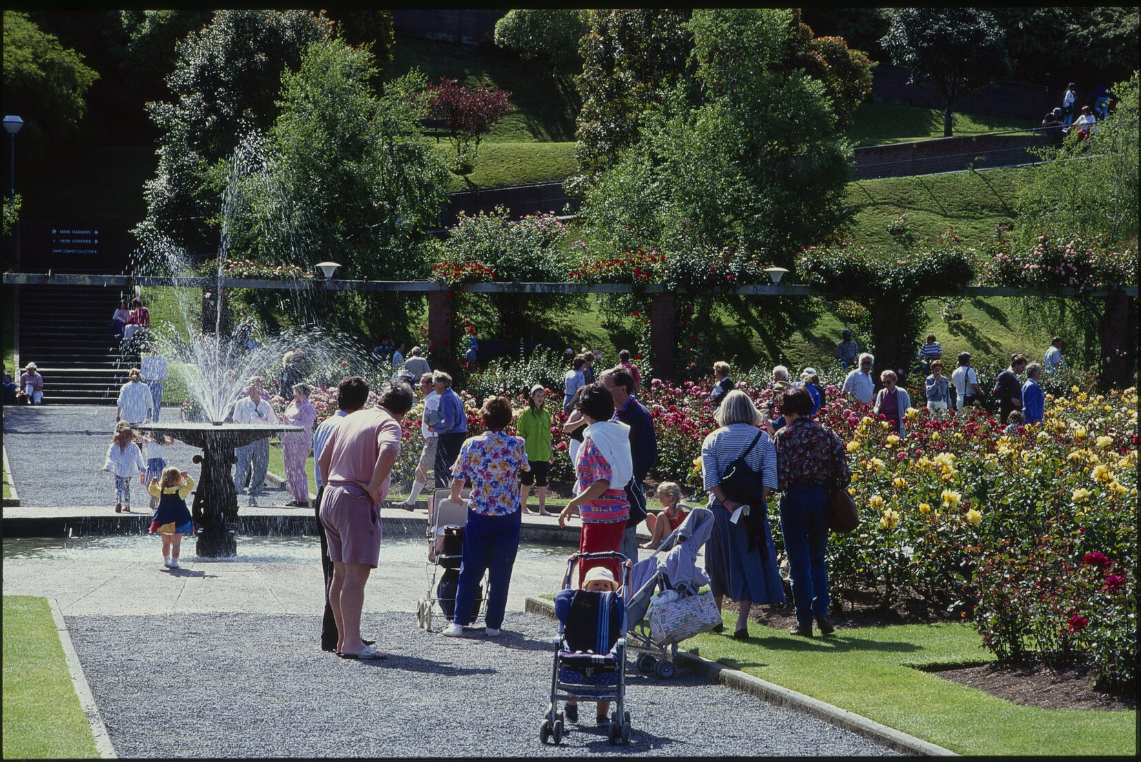 Parks and Recreation - Botanical Gardens: Floriade
