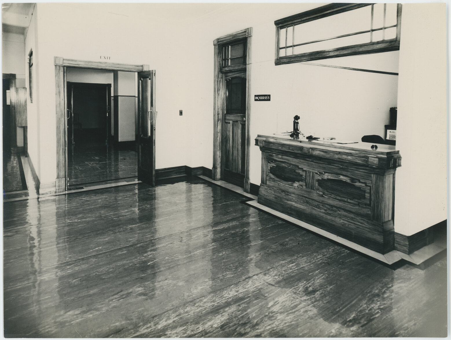 Foyer, possibly Electricity House Cuba Street