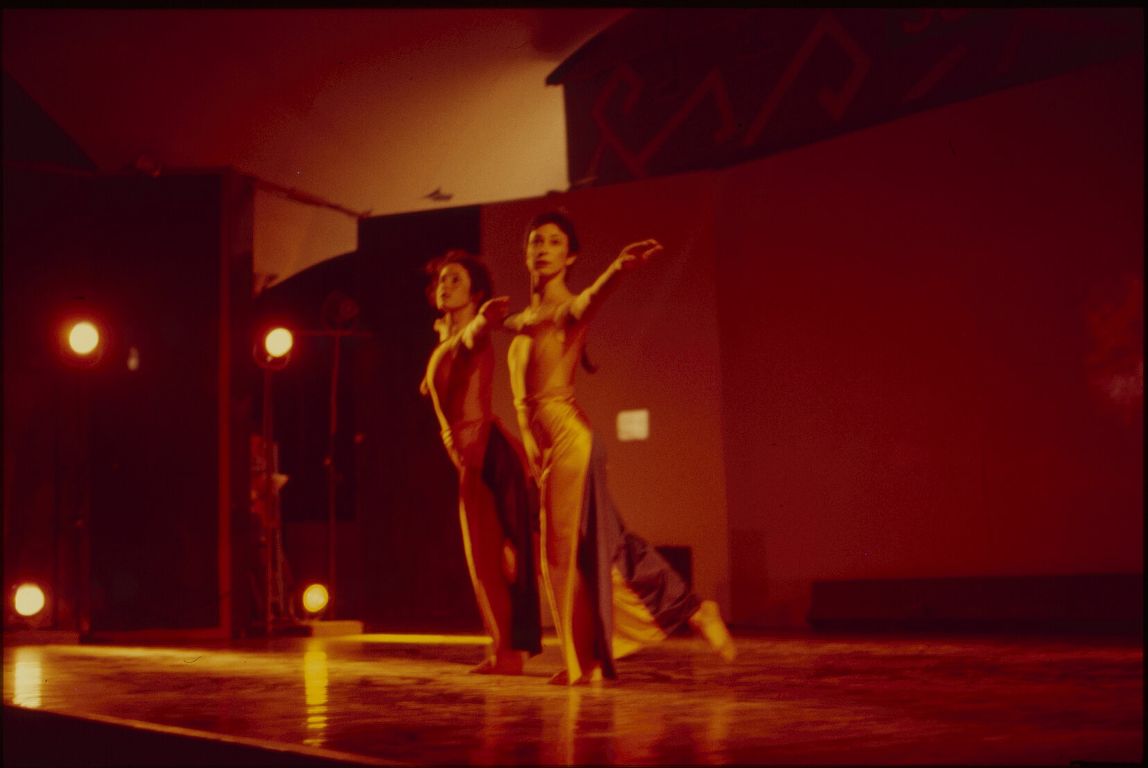Summer City - Holmes and Judge Dance Show