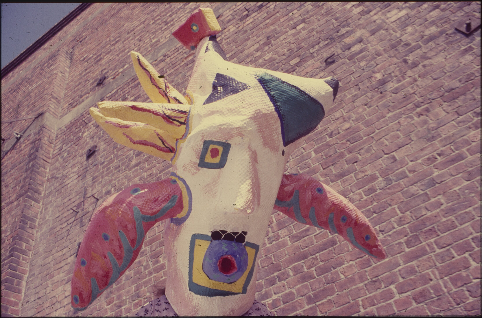 Summer City, A Touch of the Sun