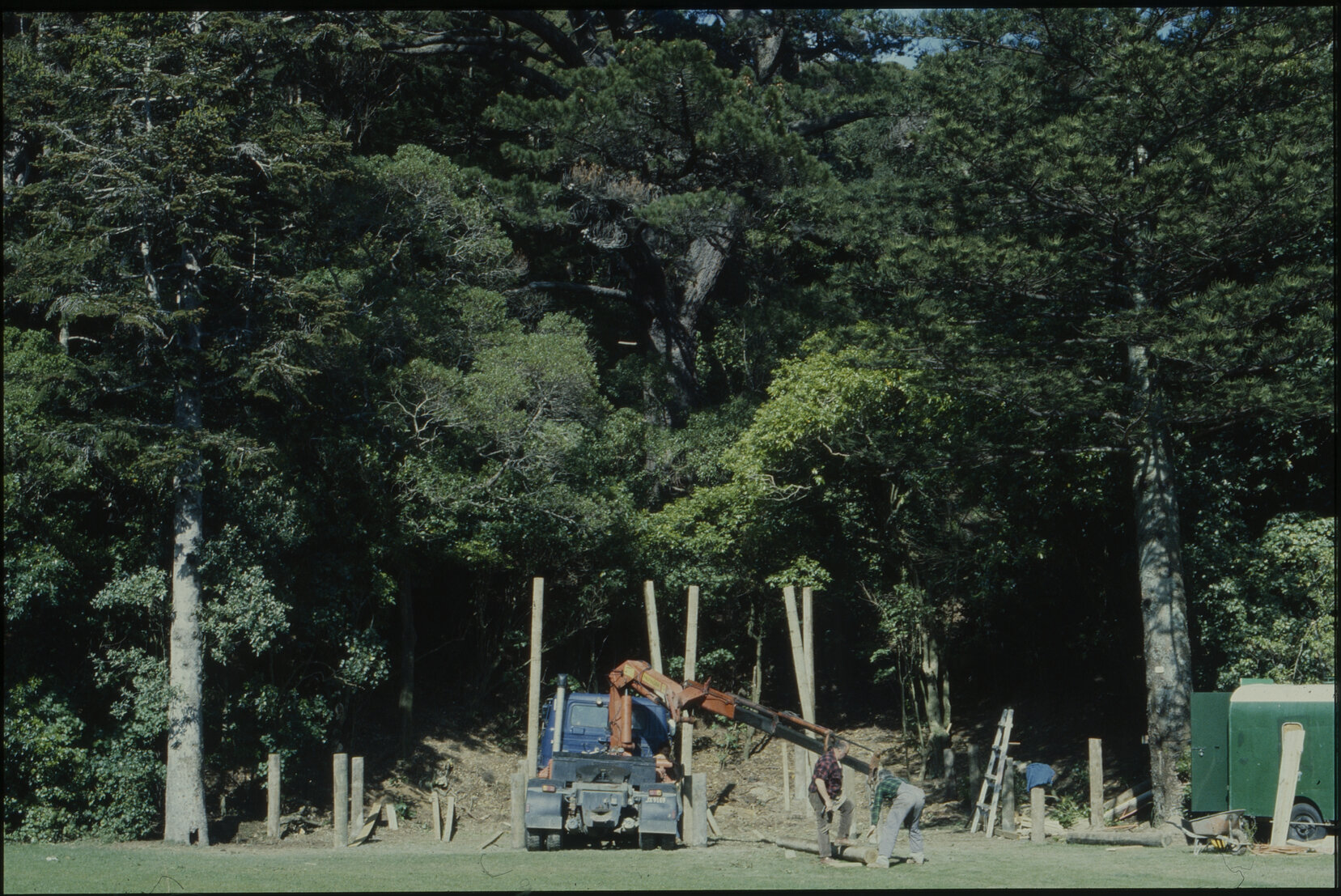 Summer City - Straw Fight / Building Stage