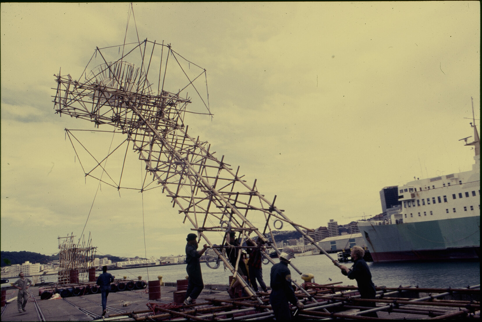 Summer City, Sun Festival, Sun Festival Sculpture assembly