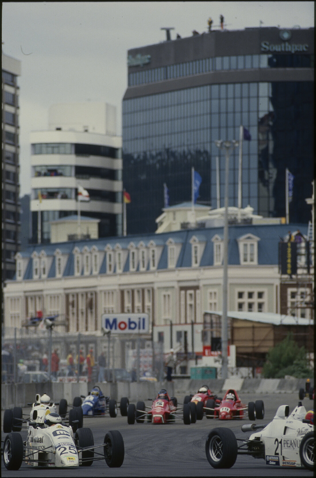 Nissan Mobil