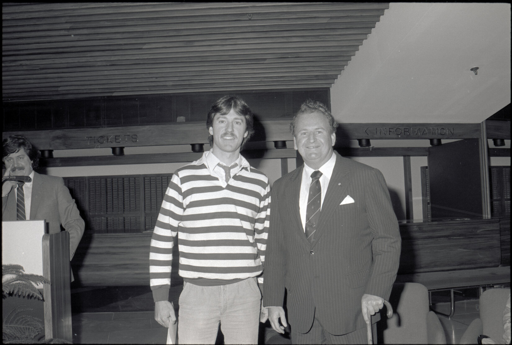 Sister City Photo Competition: prize presentations at Michael Fowler Centre with Mayor Sutherland (Sydney)