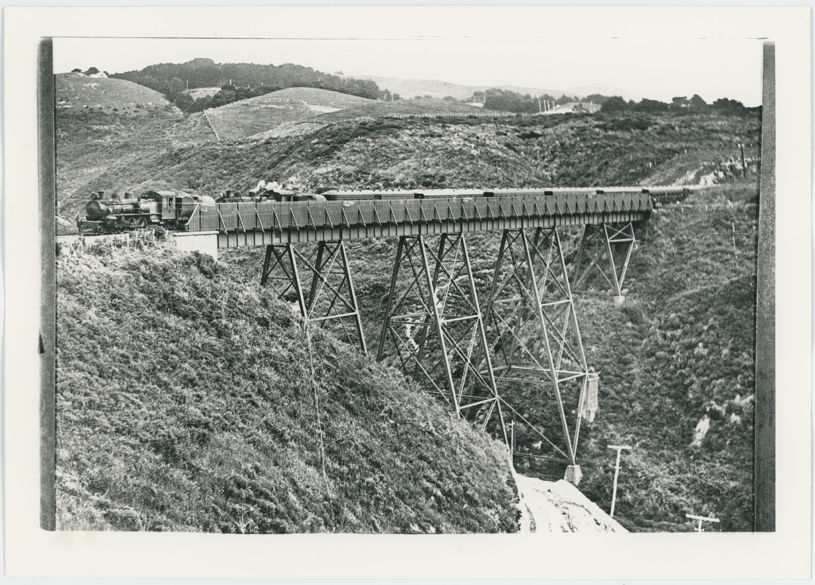 Train crossing Belmont Viaduct