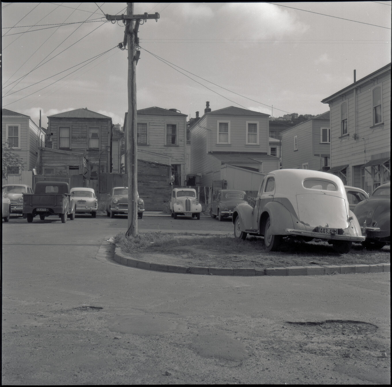 d. Streetscape, Walter Street Service Lane