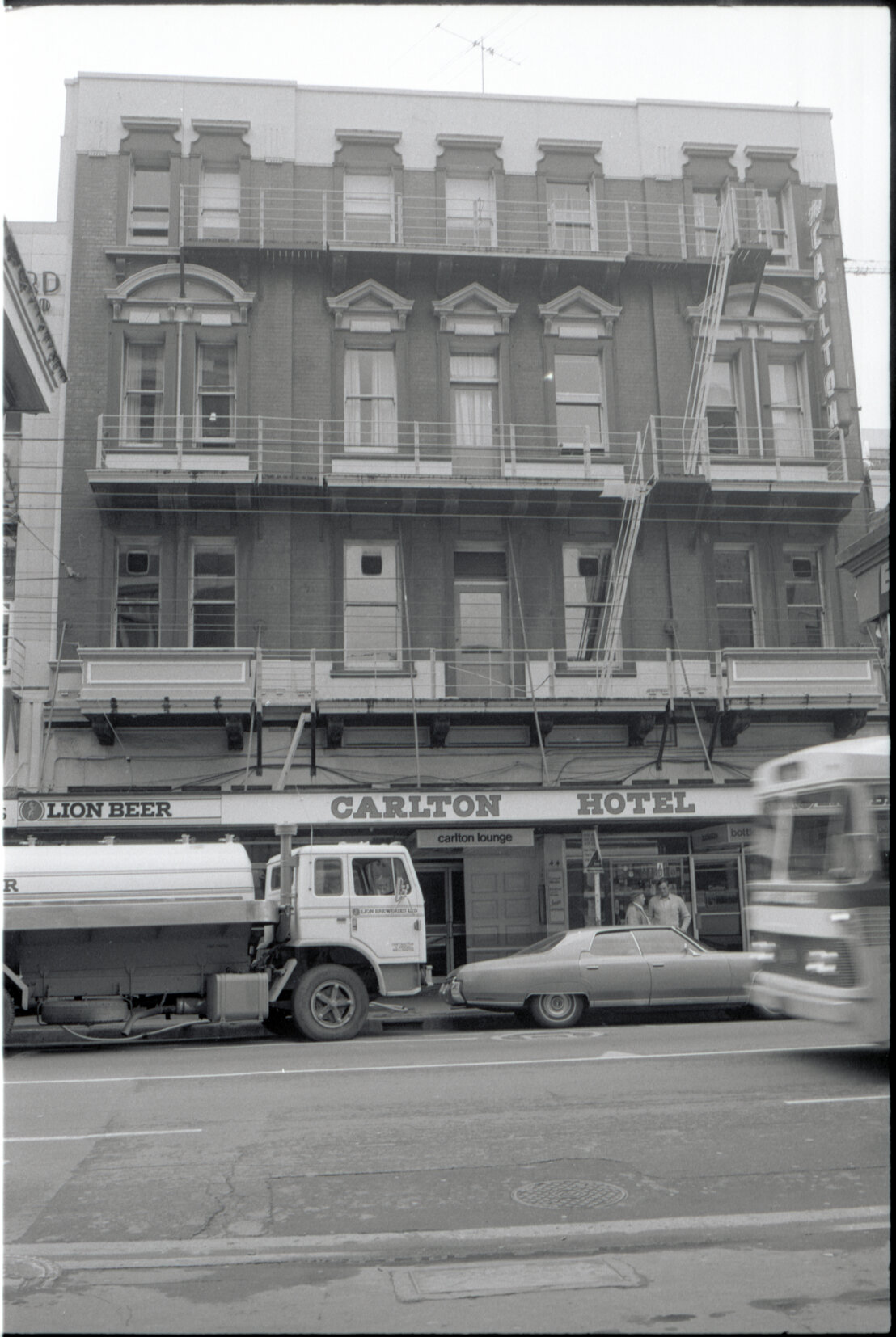 Carlton Hotel, Willis Street