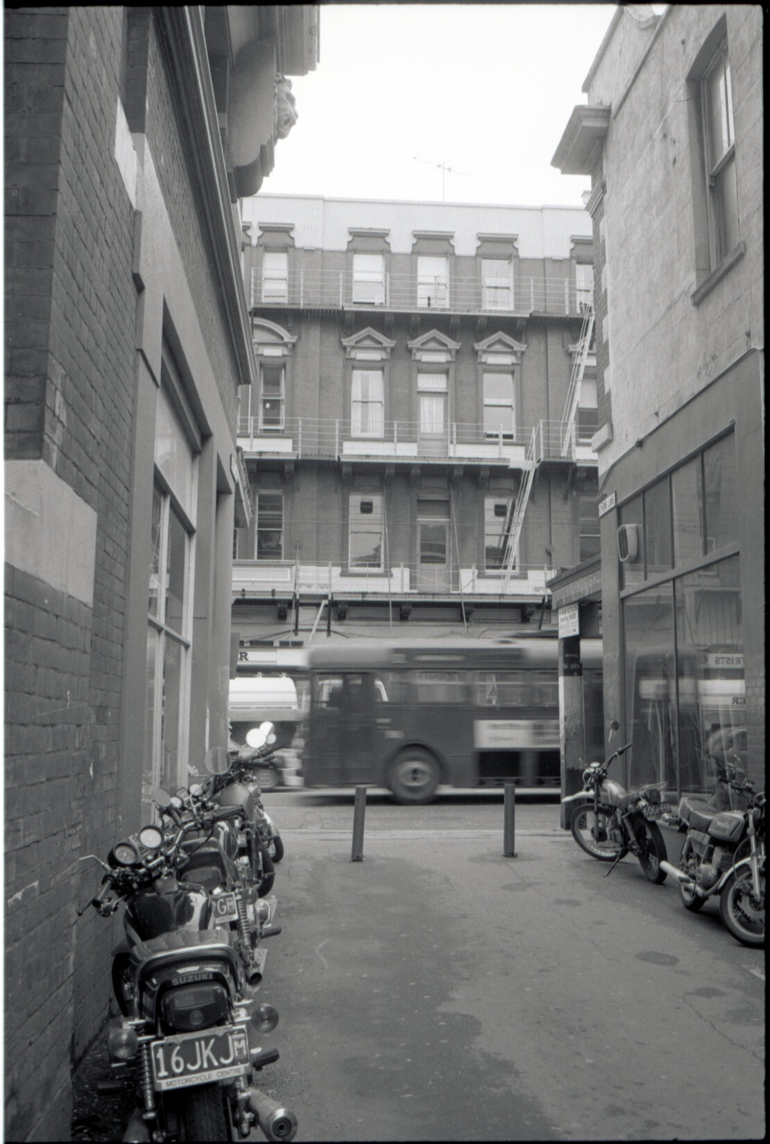 Chews Lane looking towards Carlton Hotel