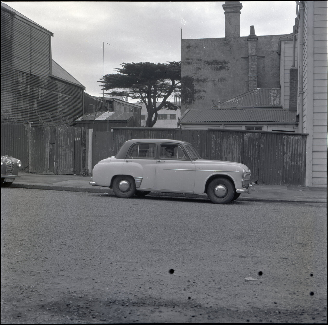 e. Sub-standard building, Drummond Street, a two story wooden building
