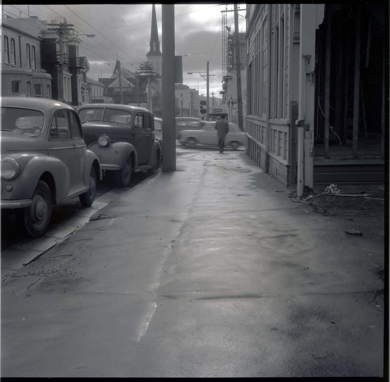 d. Willis St-Ghuznee St