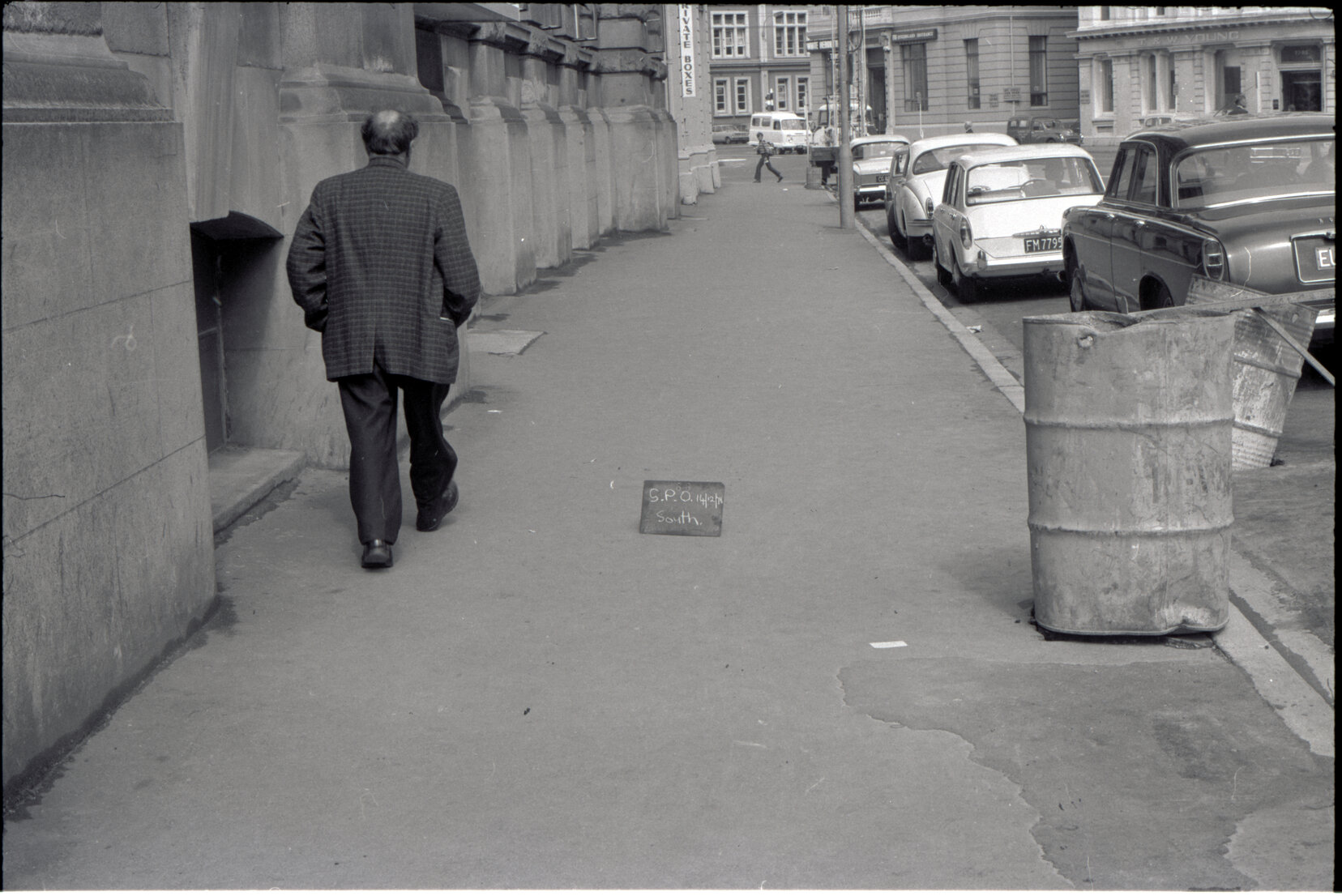 Full coverage of all sides of G P O, Panama Street, G P O footpath, streetscape, Featherston Street, G P O footpath