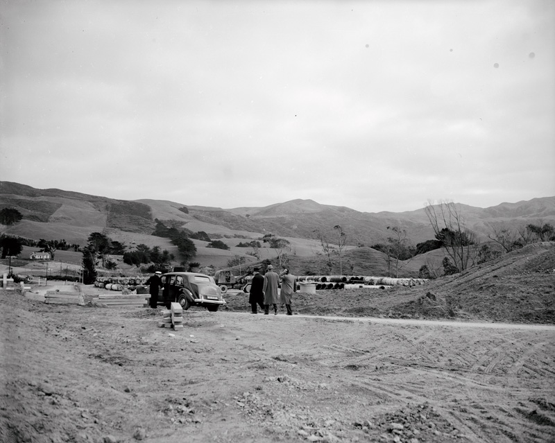 Mayor R.L. MacAlister with Mr. Carmichael (Waterworks Engineer Wellington City Council) &amp; Reporter