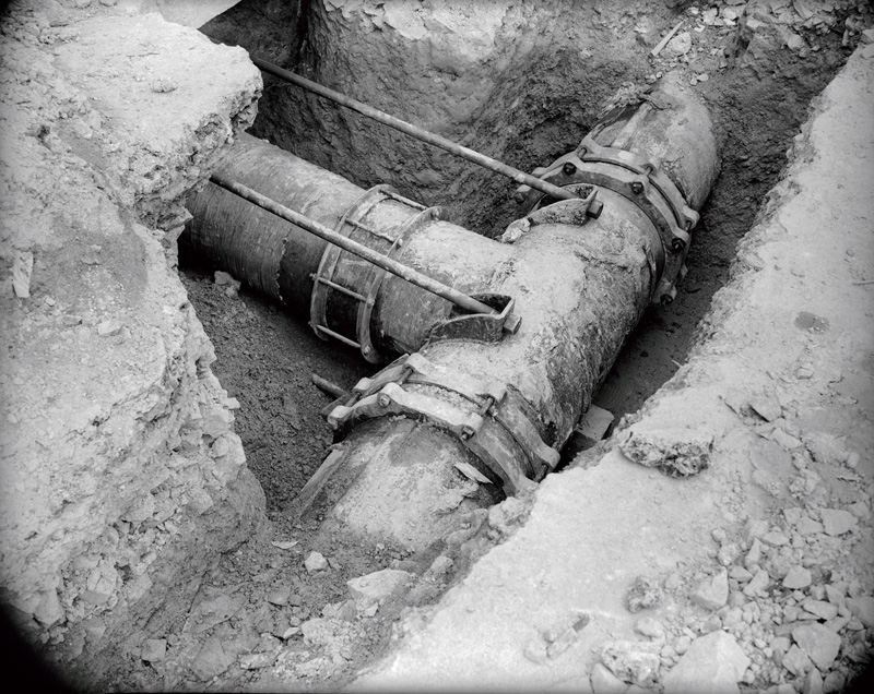 Water Mains at junction: Anderson Park &amp; Tinakori Road