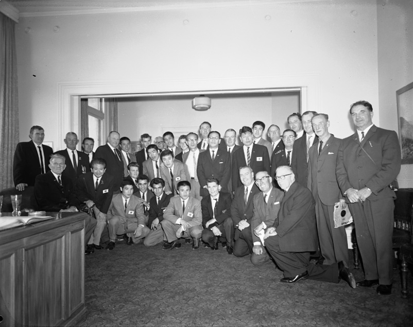 Japanese boxing team, with Mayor Kitts