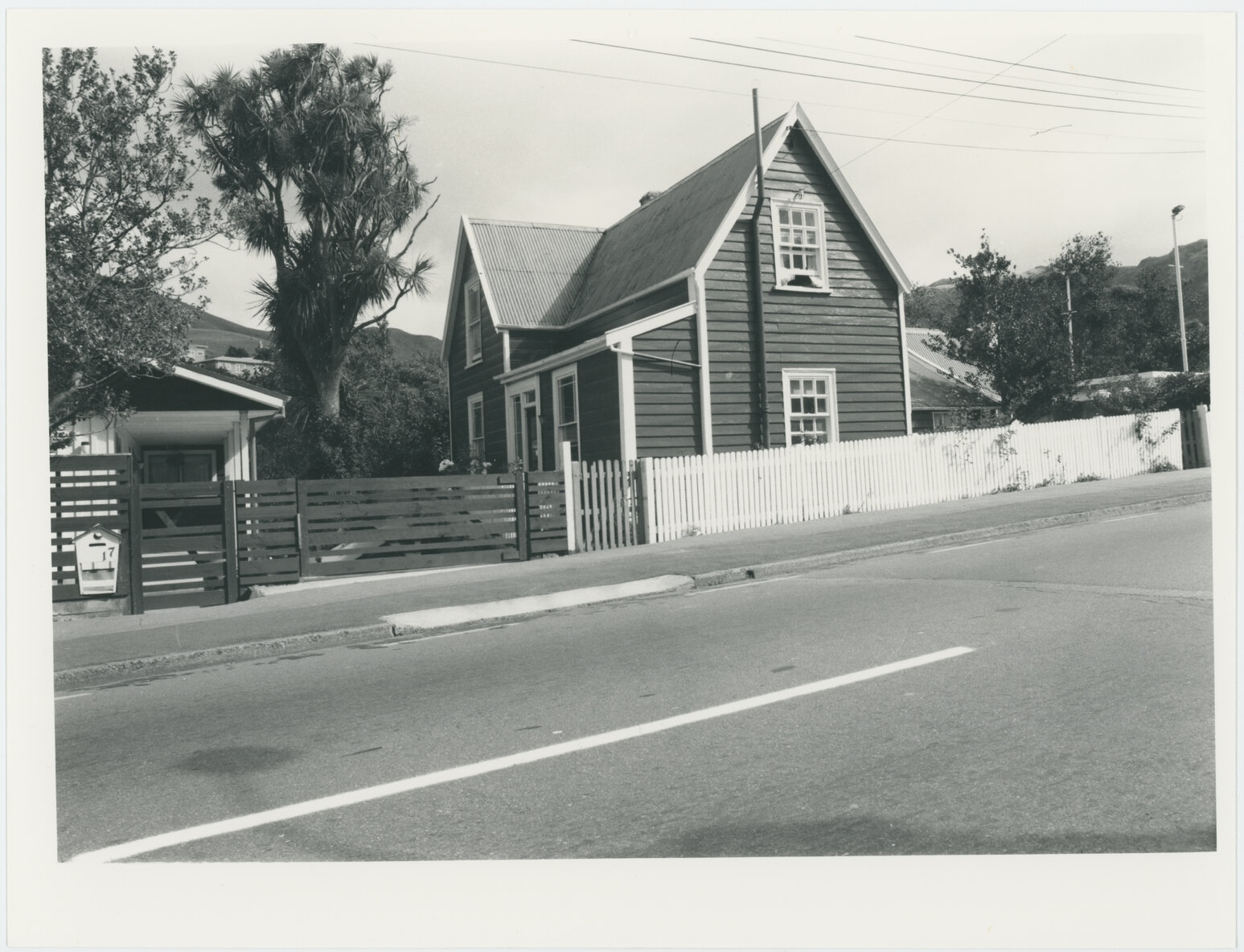 U12, Chew Cottage, 19 Ottawa Road, Ngaio