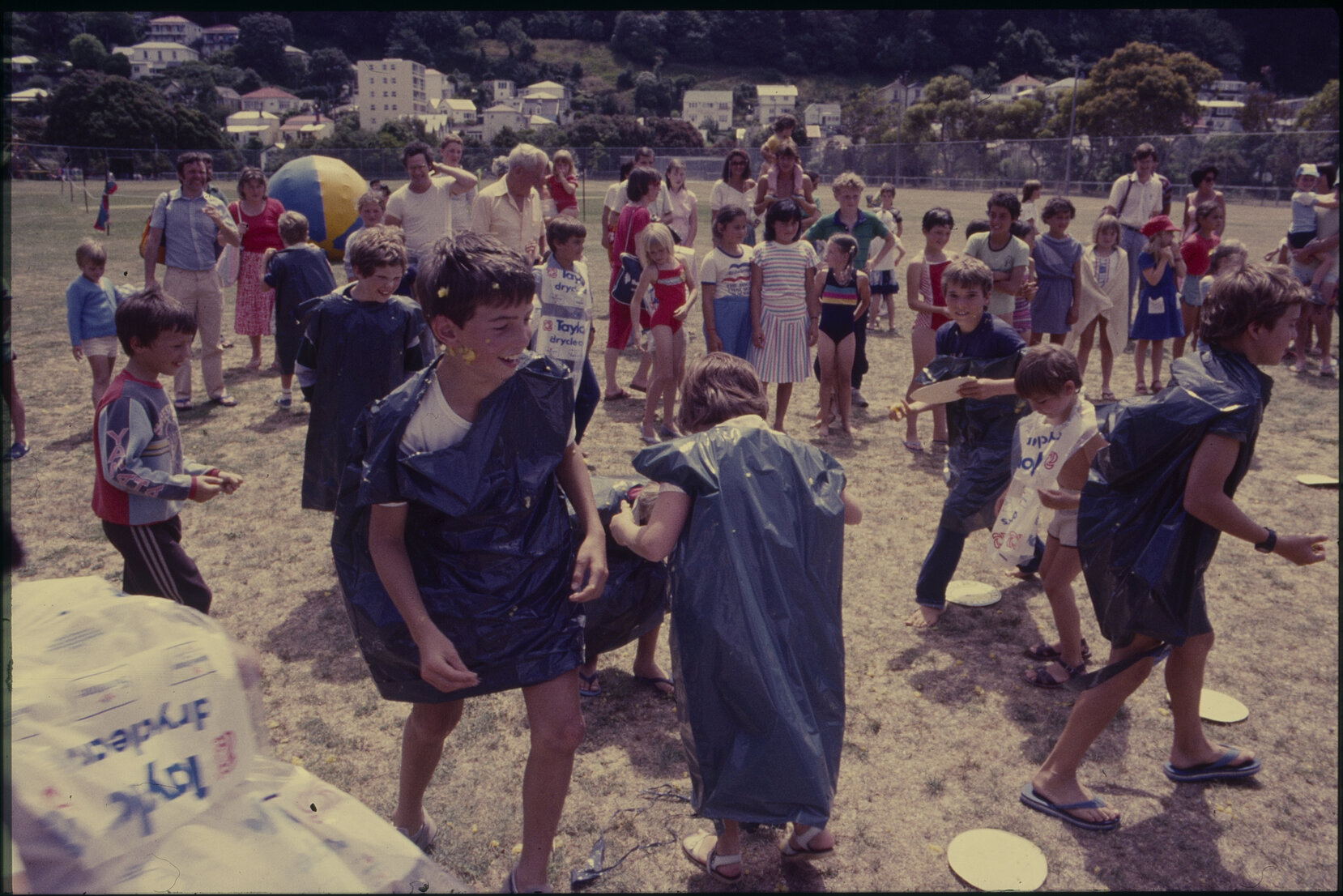 Summer City, pie fight