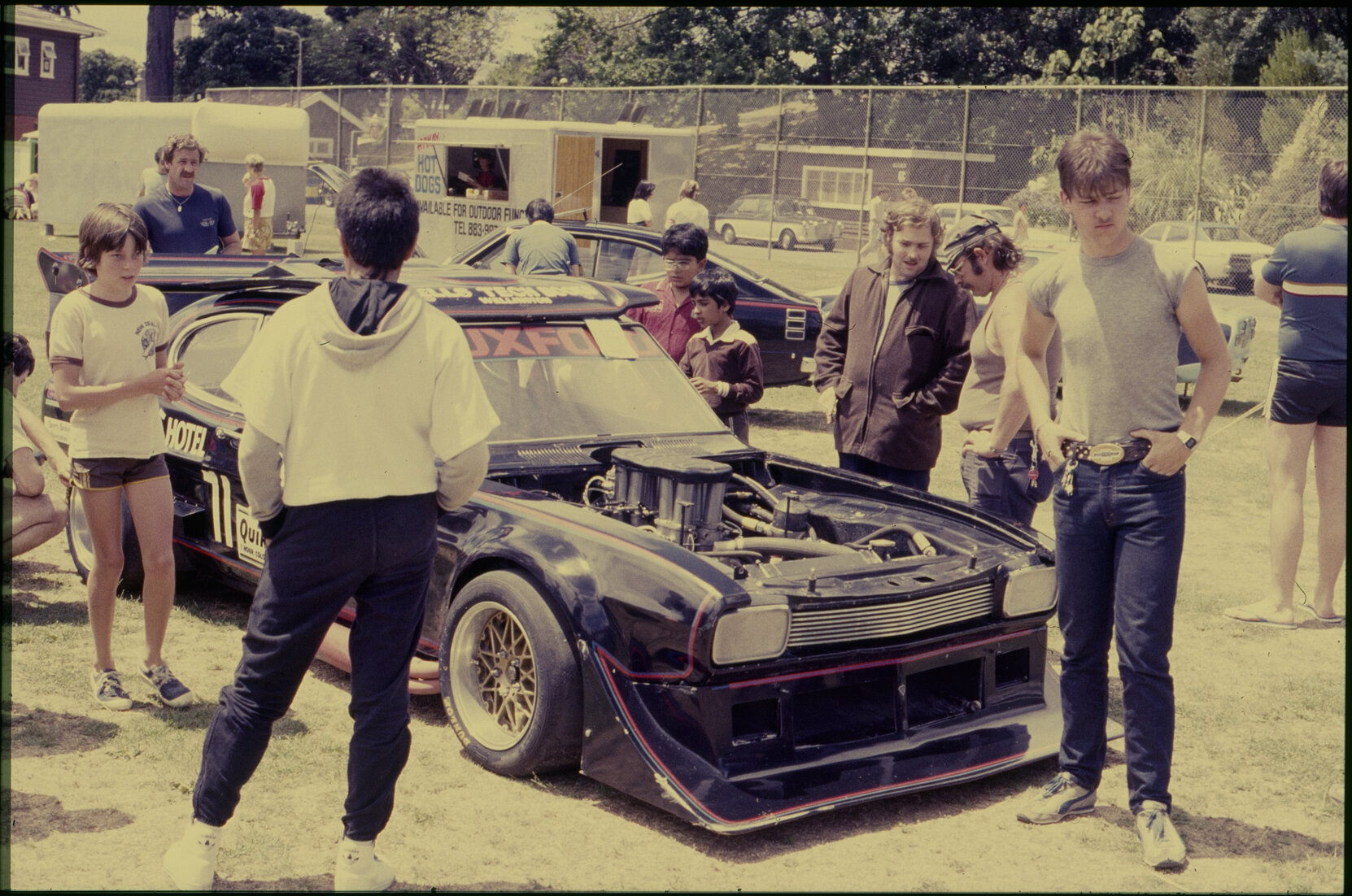 Summer City, car display