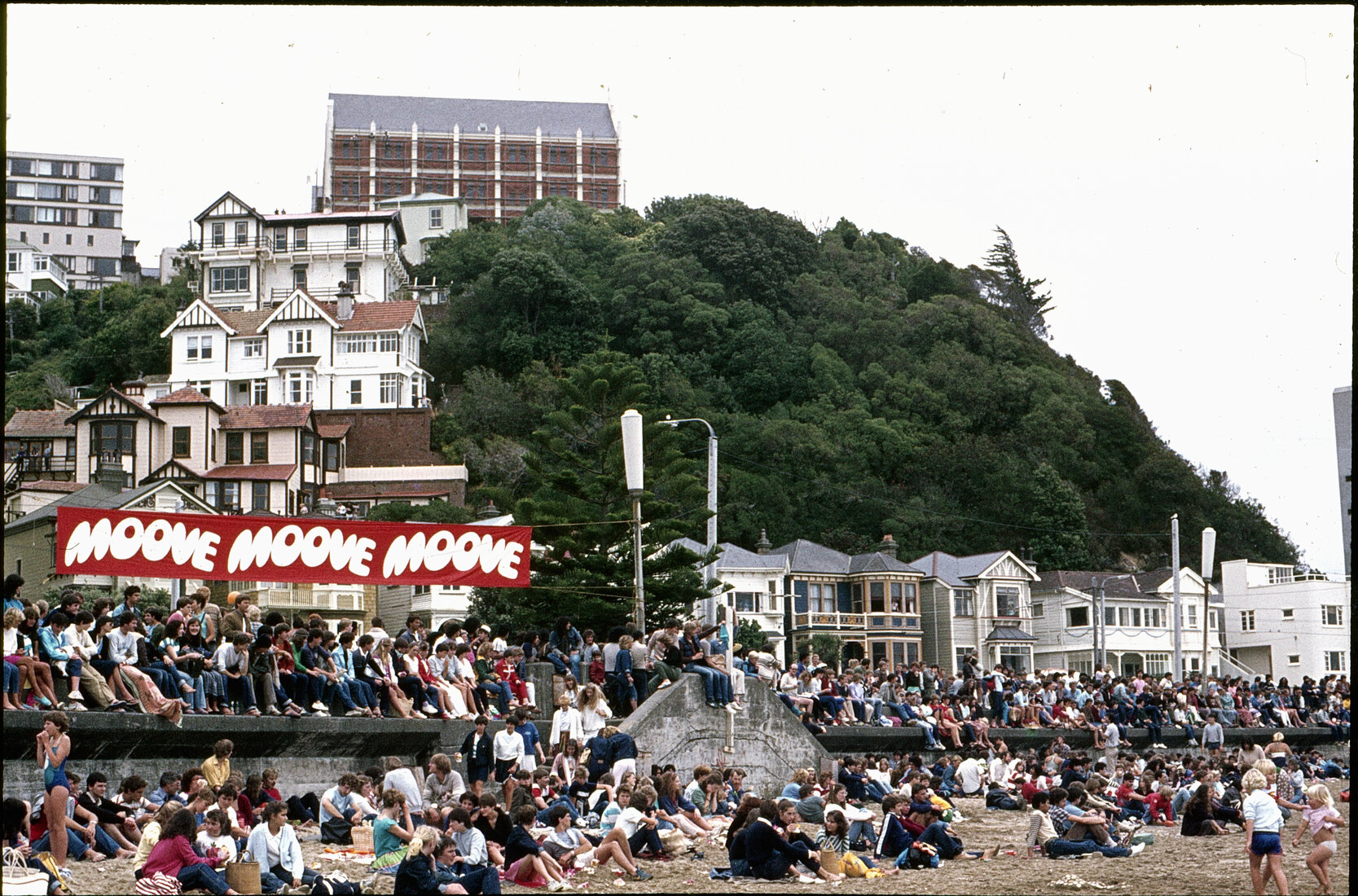 Crowd at Oriental Bay beach, Summer City