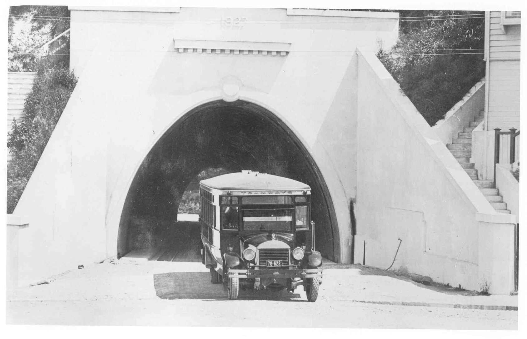 Bus coming through the Northland Tunnel