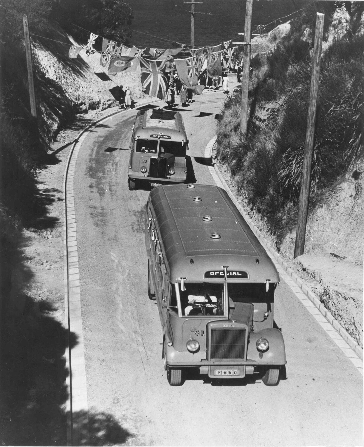 Opening of the Barnard Street cutting and new Wadestown bus route - Leyland Buses