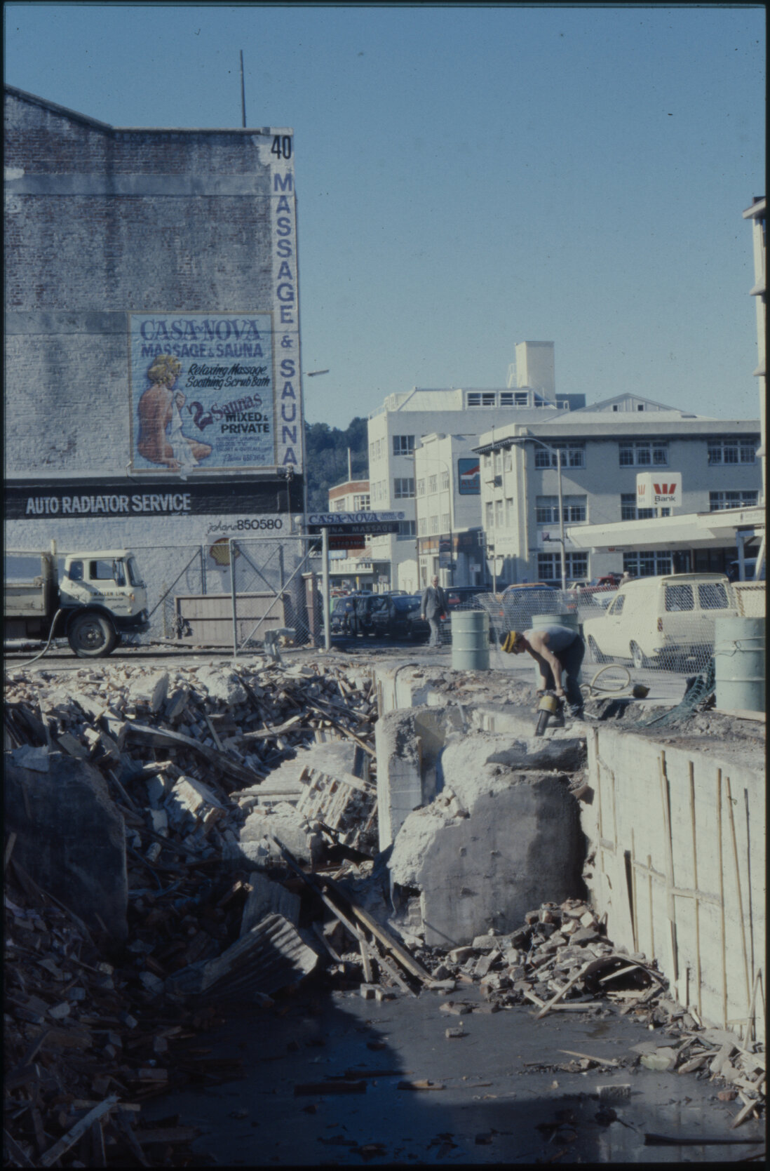 Cuba Mall, demolition of Evans's and Hope Brothers buildings