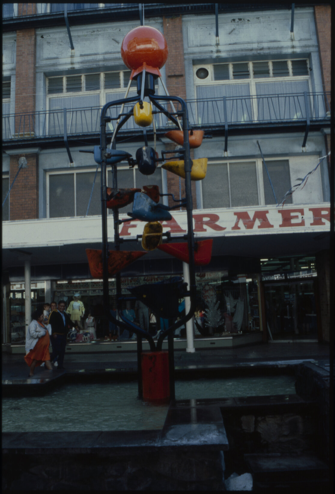 Cuba Mall water sculpture