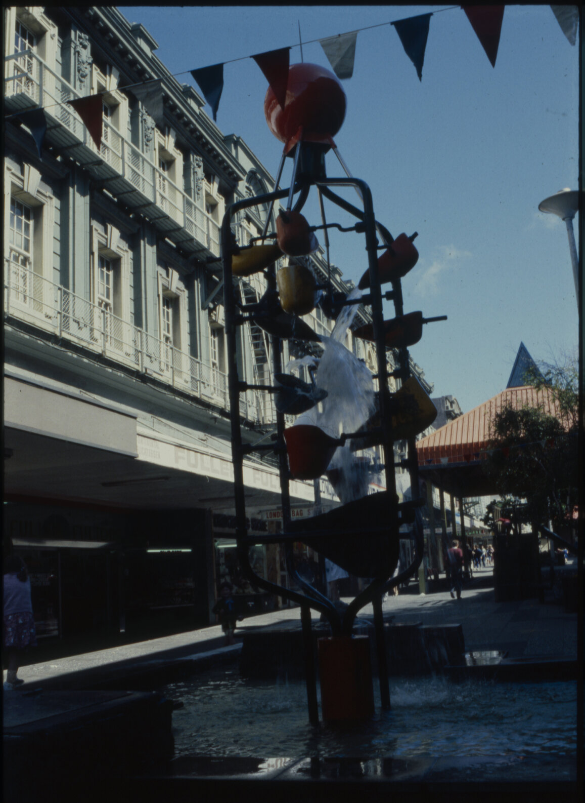 Cuba Mall water sculpture