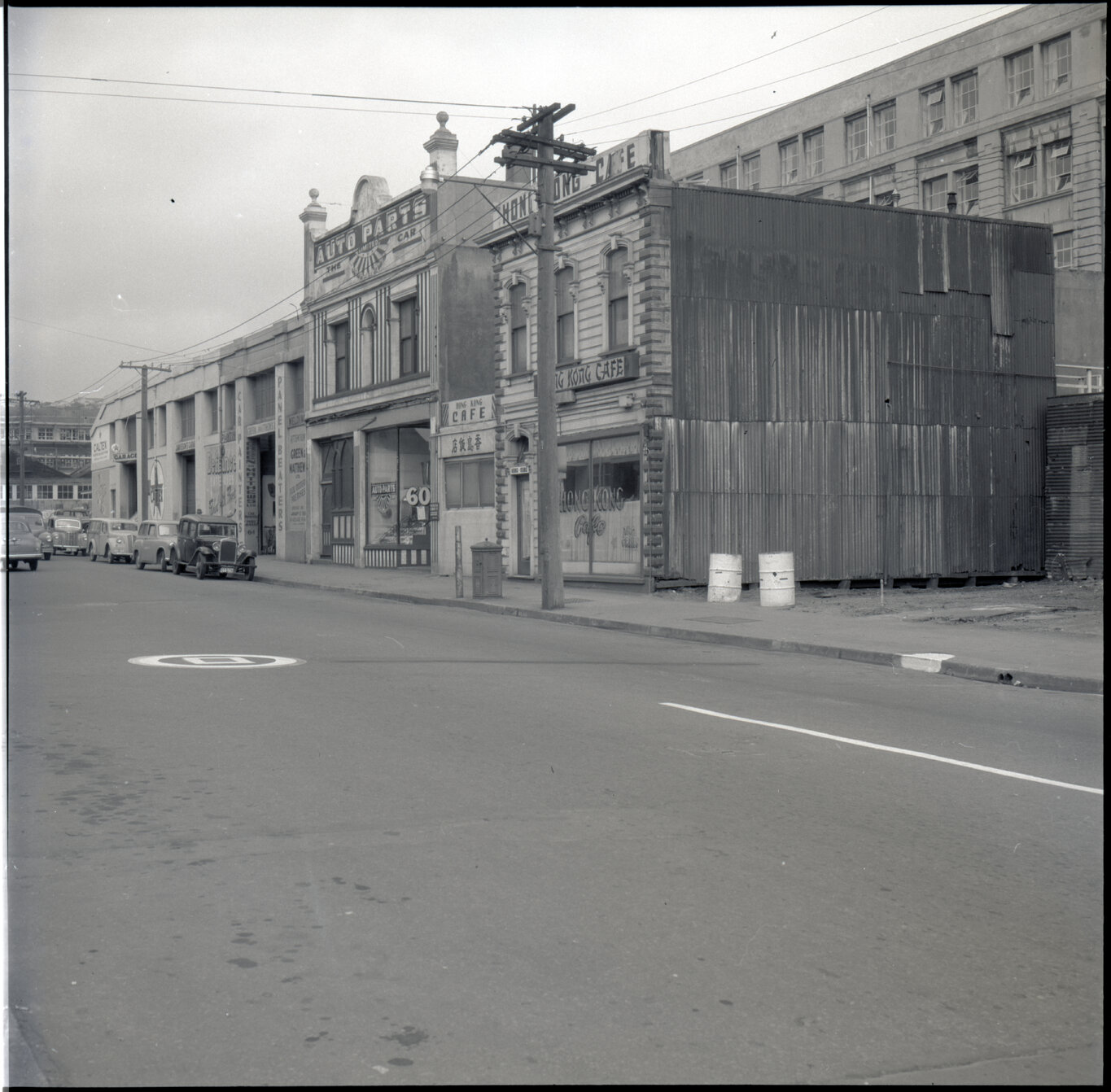 a. Streetscape, Taranaki Street, Mount Cook