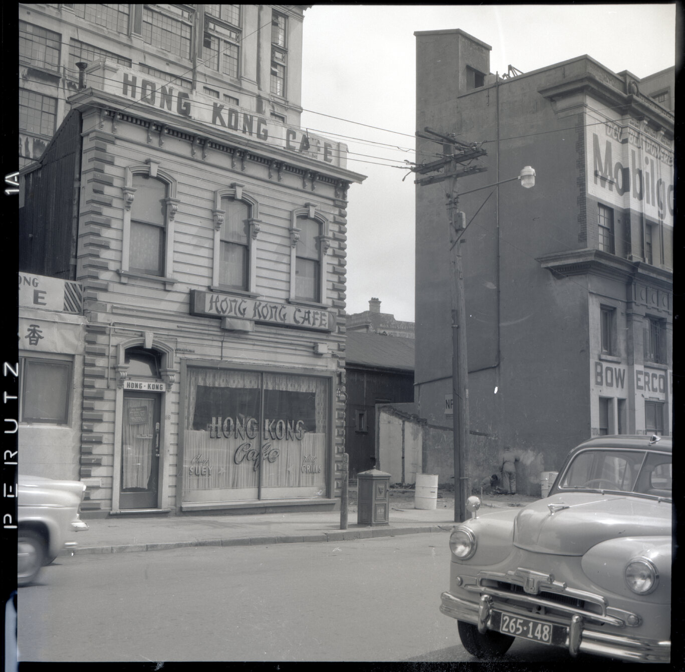 d. Streetscape, Taranaki Street, Mount Cook