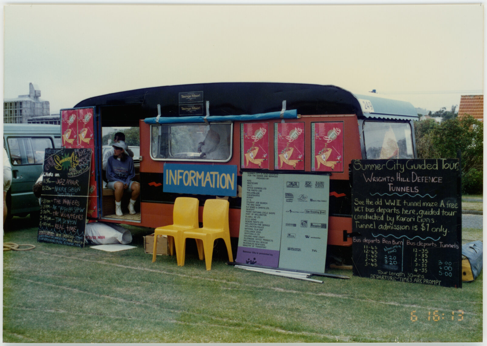Summer City, information booth
