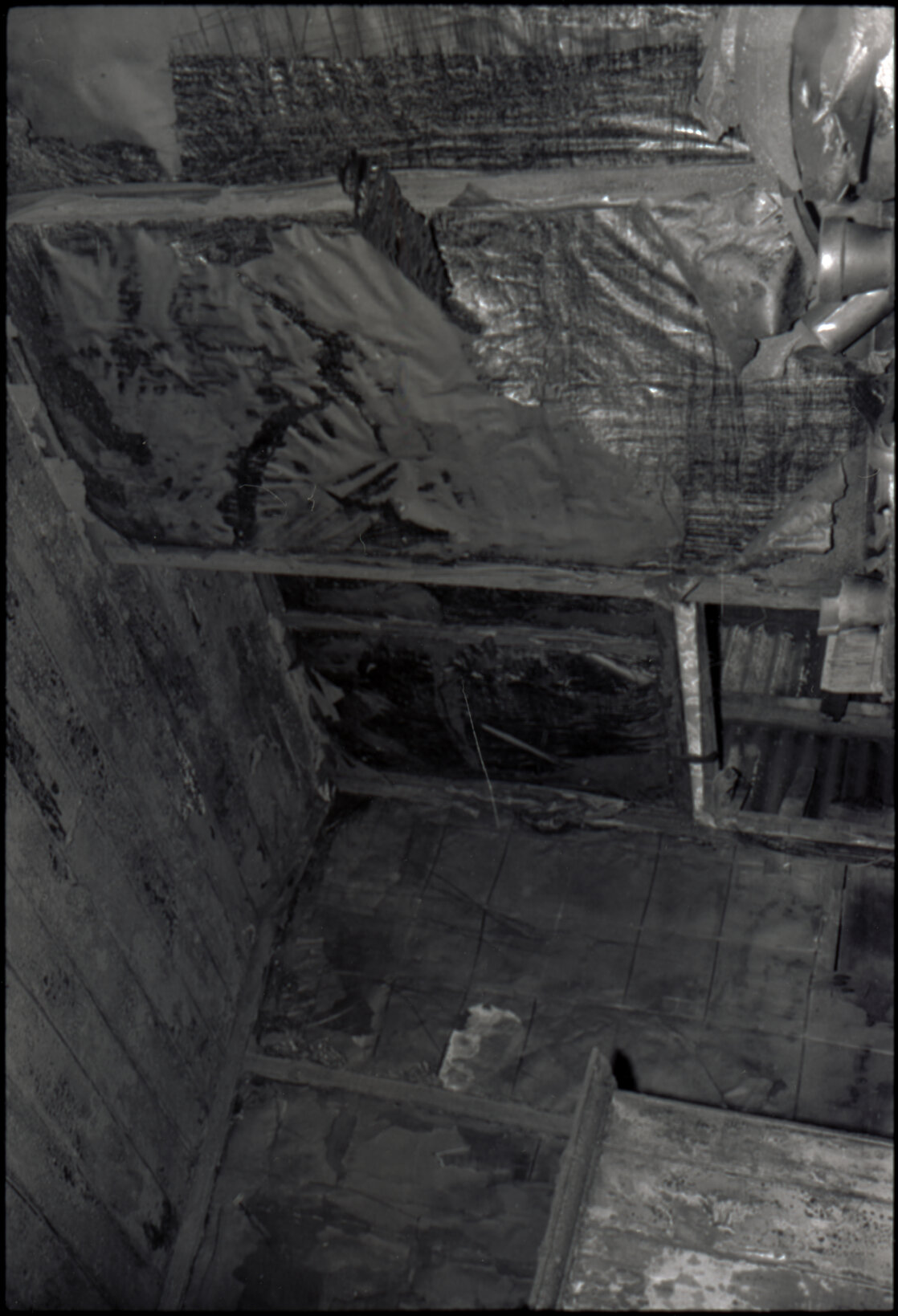 188 Rintoul Street, sub-standard dwelling Burnt out inside