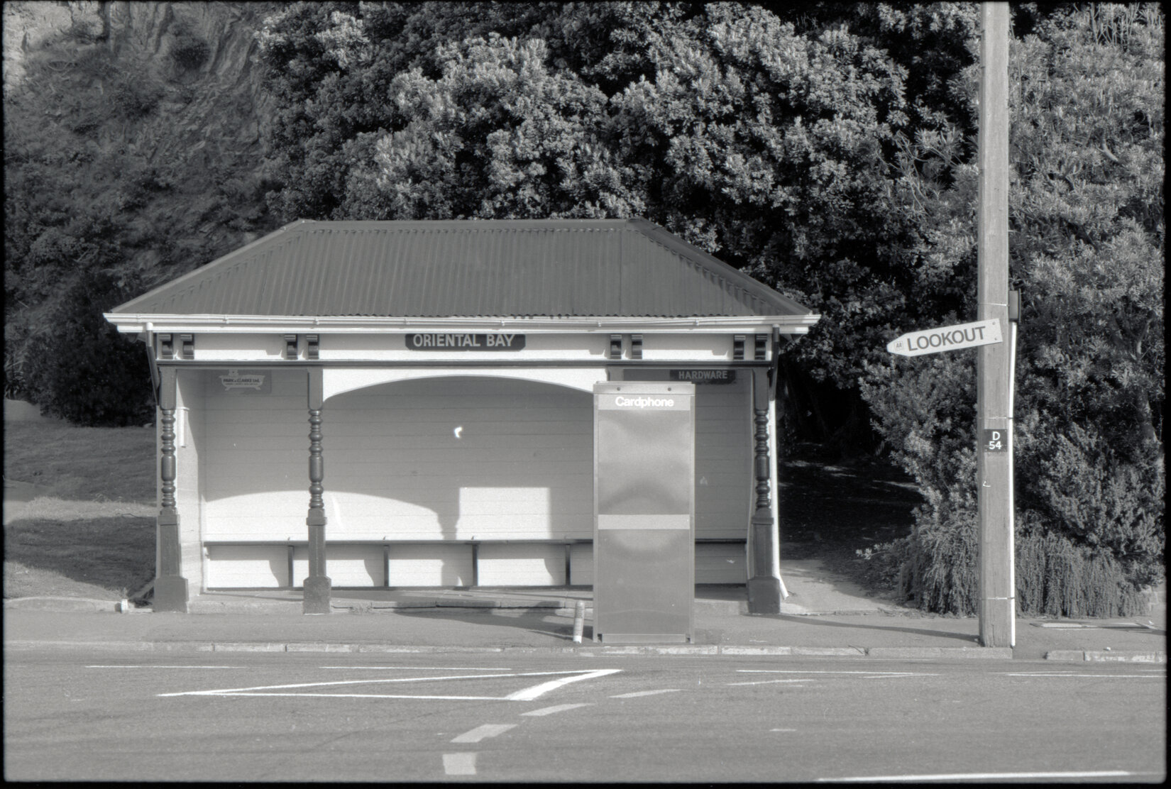 Terminus Bus Shelter, Oriental Parade